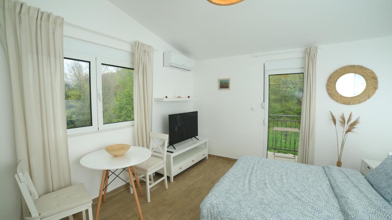Plamenatz Studio Apartments Virpazar Buitenkant foto